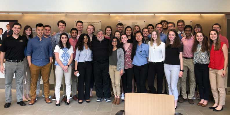 Steve Wozniak with PESC students