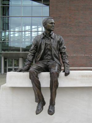 Armstrong Statue