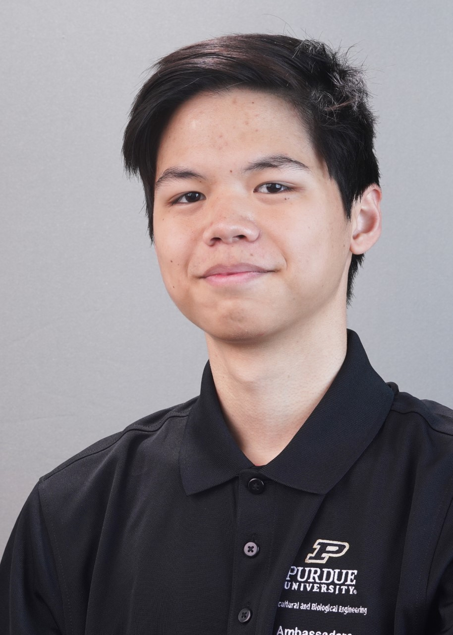 Portrait of Matthew Wu