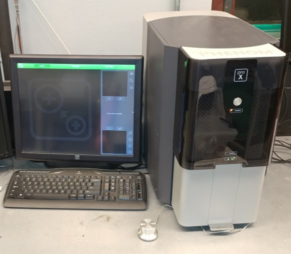 Computer for the Scanning Electron Microscope