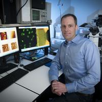 Corey Neu in lab