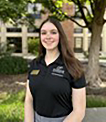 Photo of Rebecca Renee Holmes.