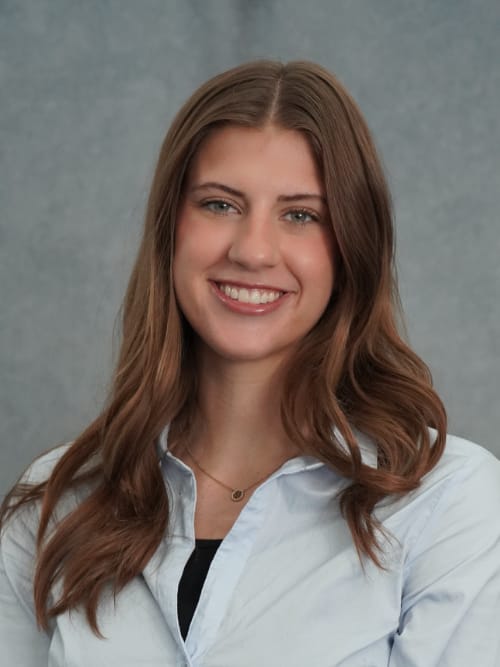 Ella Delvecchio portrait