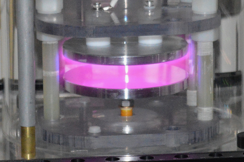 Experiment Chamber emitting lights based on different conditions