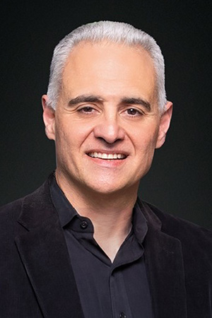 Rafael Sotomayor headshot