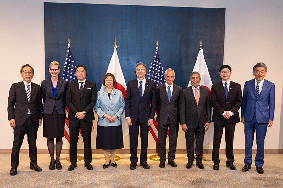 urdue is partnering with Micron, Tokyo Electron and other educational institutions in the United States and Japan to establish the UPWARDS Network for workforce advancement and research and development in semiconductors. The agreement was signed in the presence of, among others, U.S. Secretary of State Antony Blinken; Keiko Nagaoka, Japans Minister for Education, Culture, Sports, Science and Technology; and U.S. Ambassador to Japan Rahm Emanuel. 