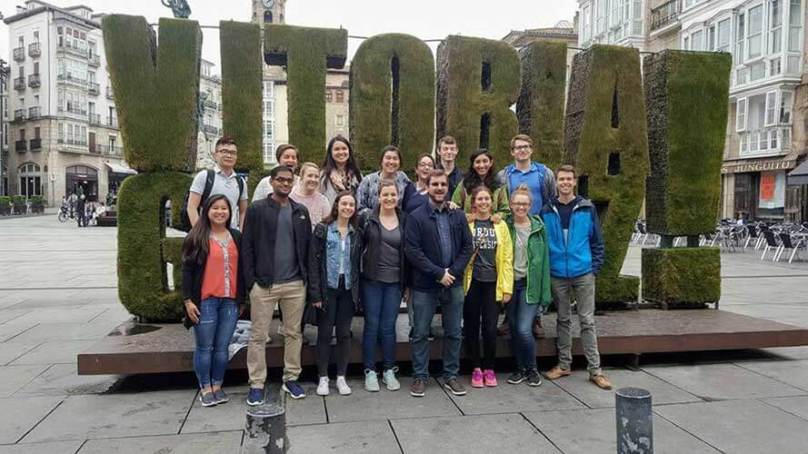 Visiting Plaza Nueva in Vitoria-Gasteiz