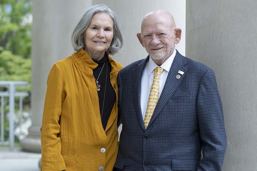 Robert Buckman Joyce Mollerup