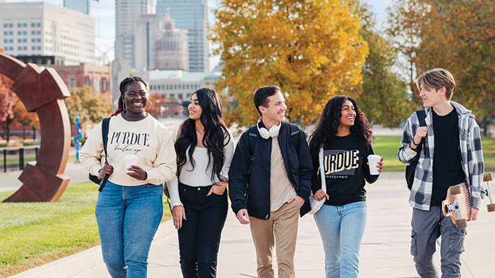 Indianapolis students walking around campus