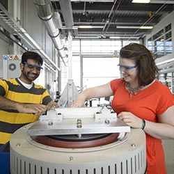 High-Bay Flexible Lab