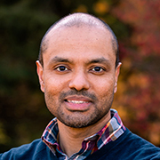Photo of Shreyas Sundaram.