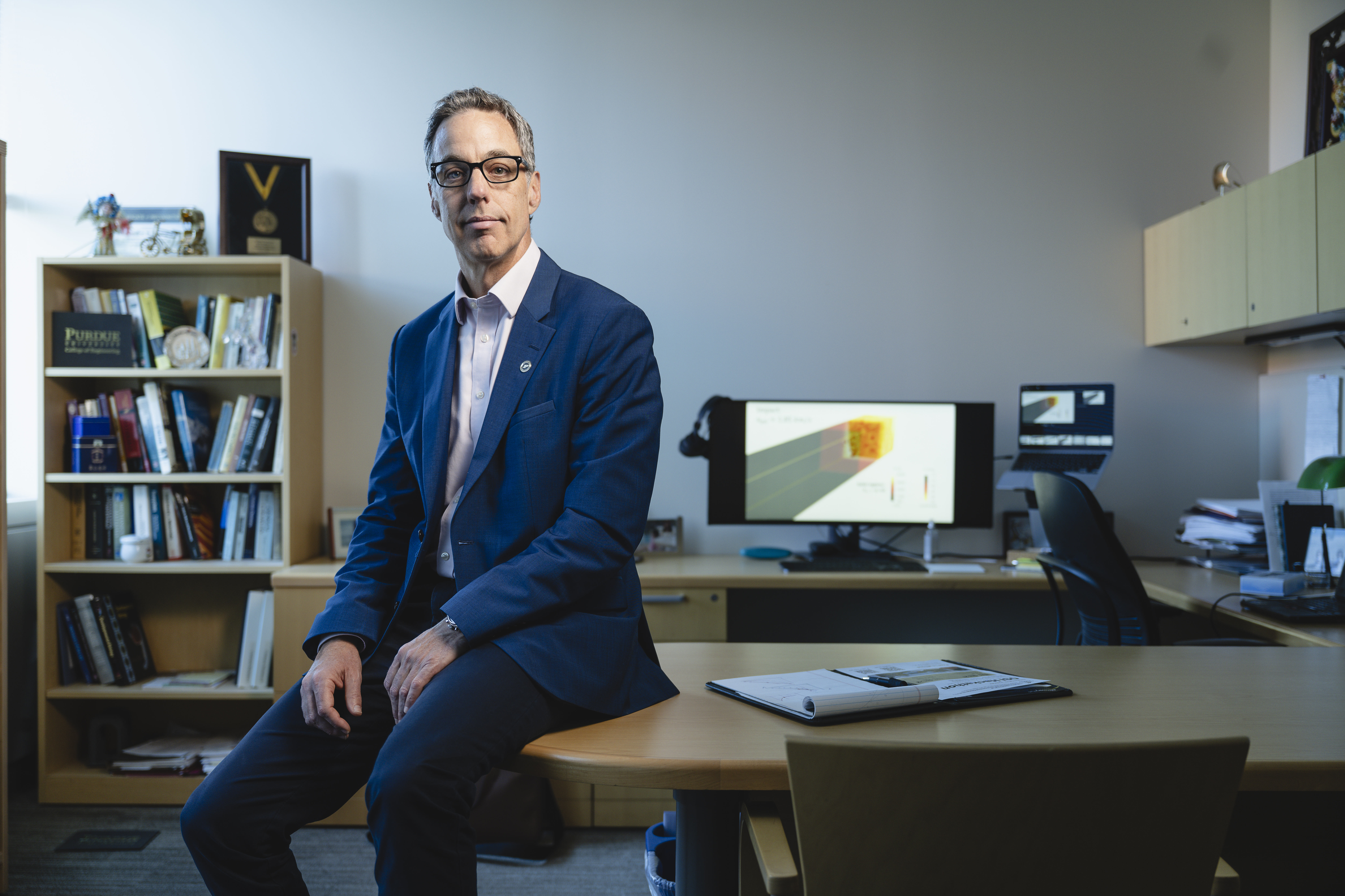 Prof. Ale Strachan