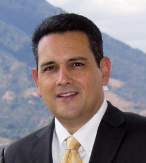 Carlos
Moreno
