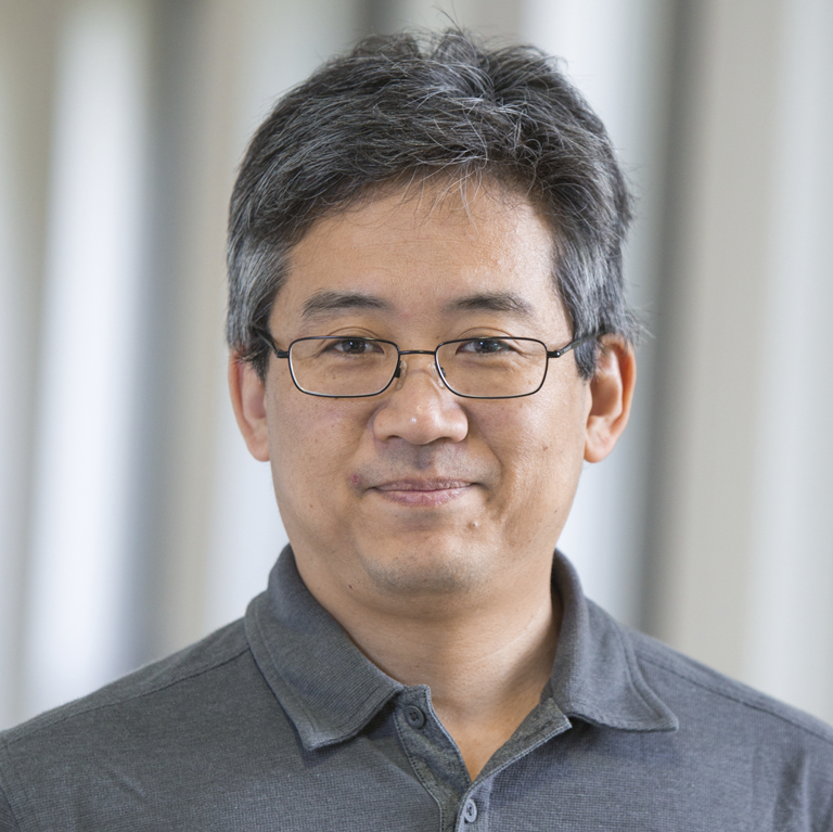 Kenichi  Yoshida 