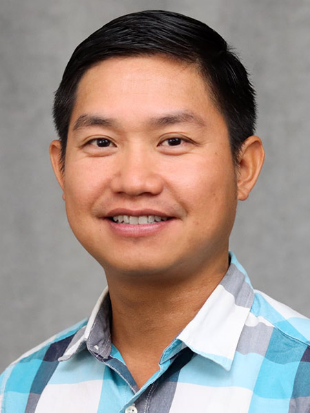 Headshot of Tho Van Le