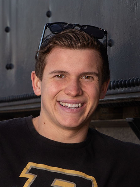 Sam  Dlott 