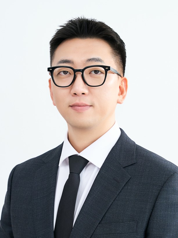 Jiho  Lee 