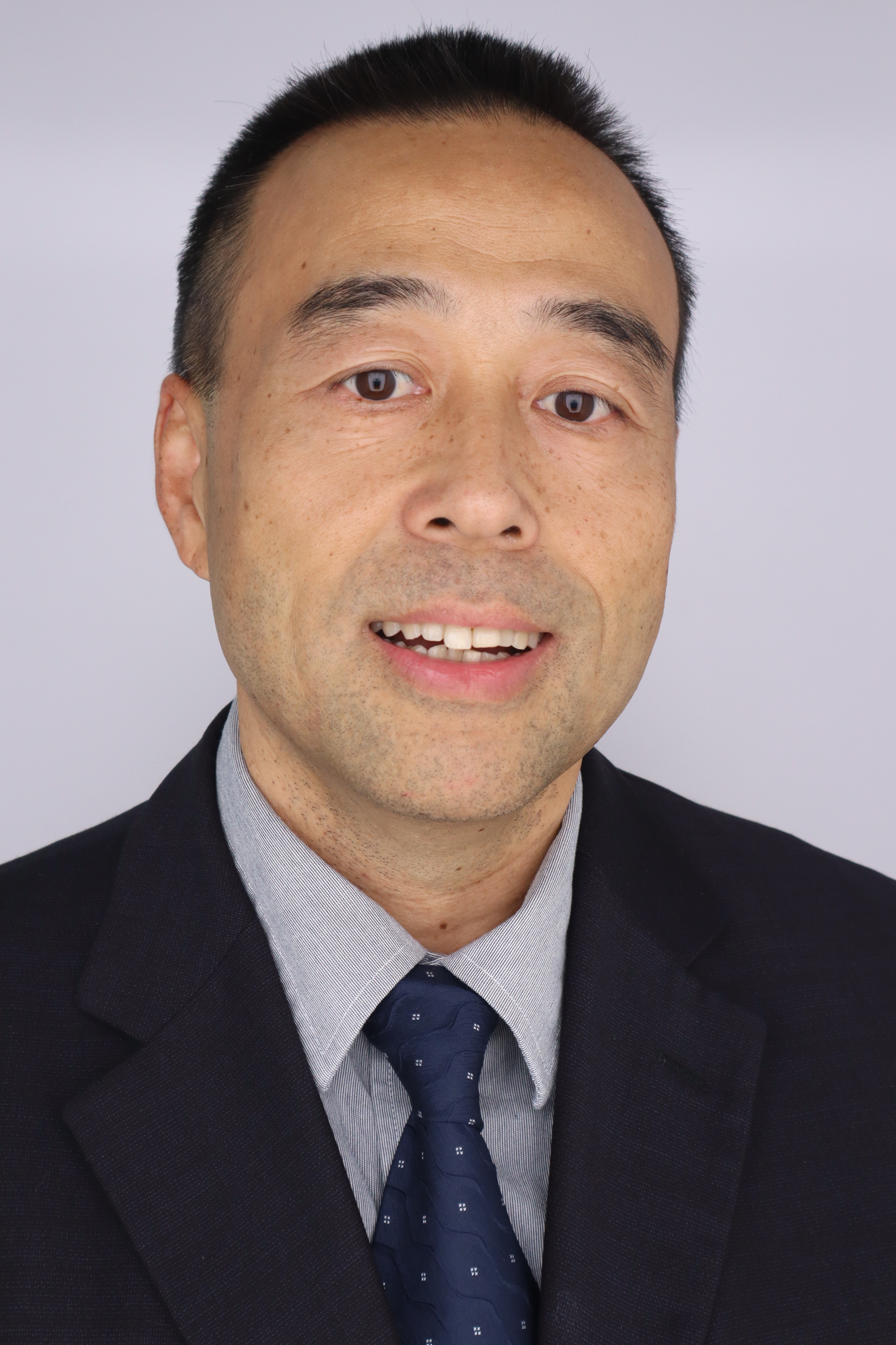 Headshot of Guang Lin