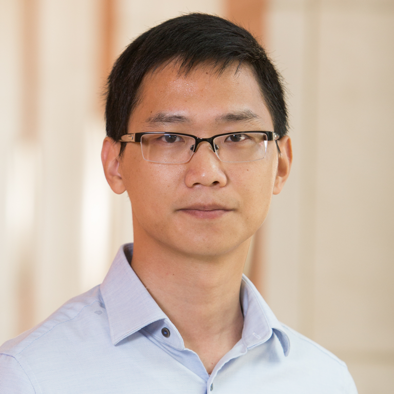 Headshot of Shengfeng Yang