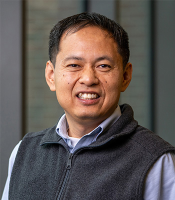 Headshot of Song Zhang