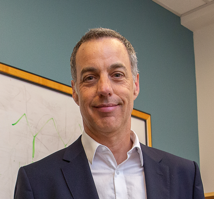 Alejandro H.  Strachan 