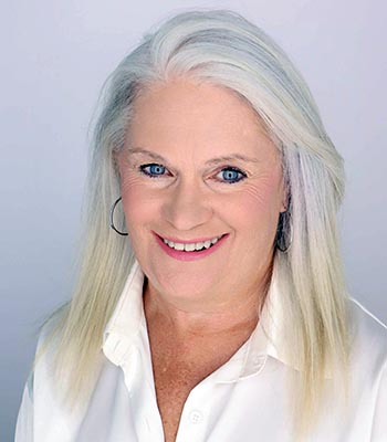 Cyndi  Lynch 