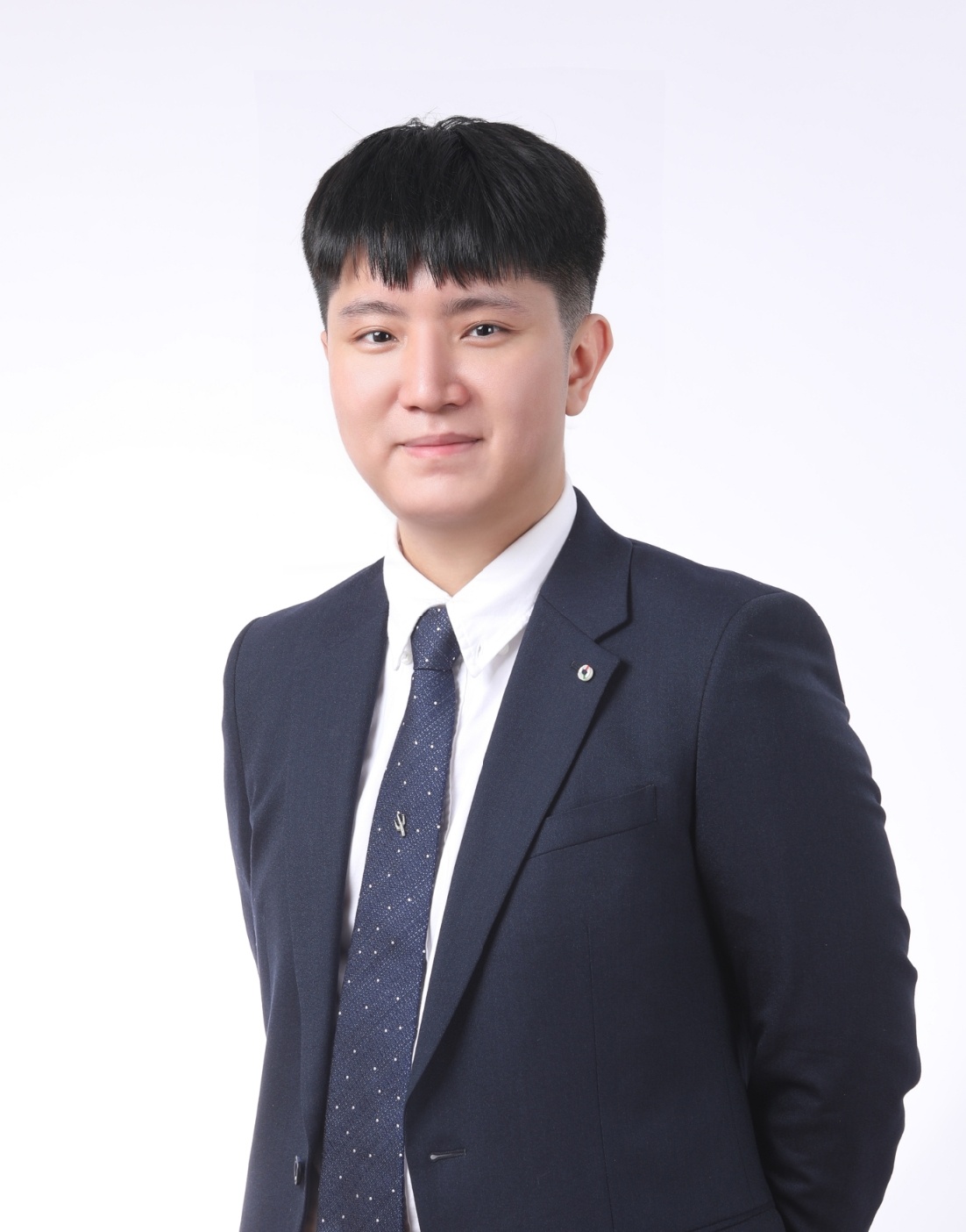 Young Jin  Lee 