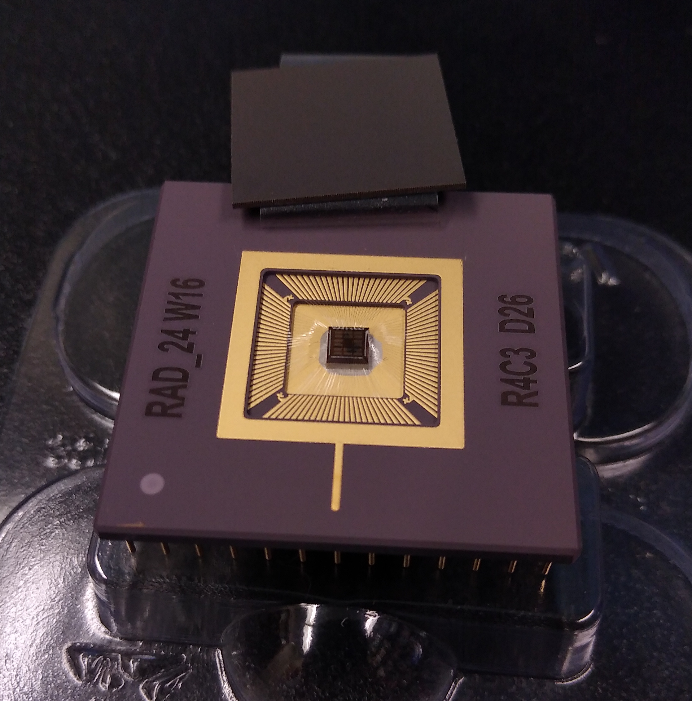 Photo of the AFTx05 chip package