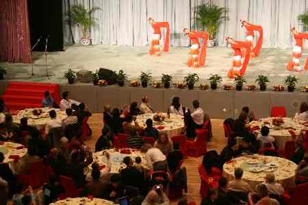  * Banquet Dinner and Shows * 