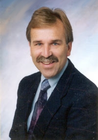 Color photo of Professor Roger L. Tormoehlen