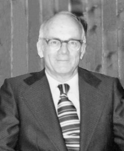 Black and white photo of Professor Willsey